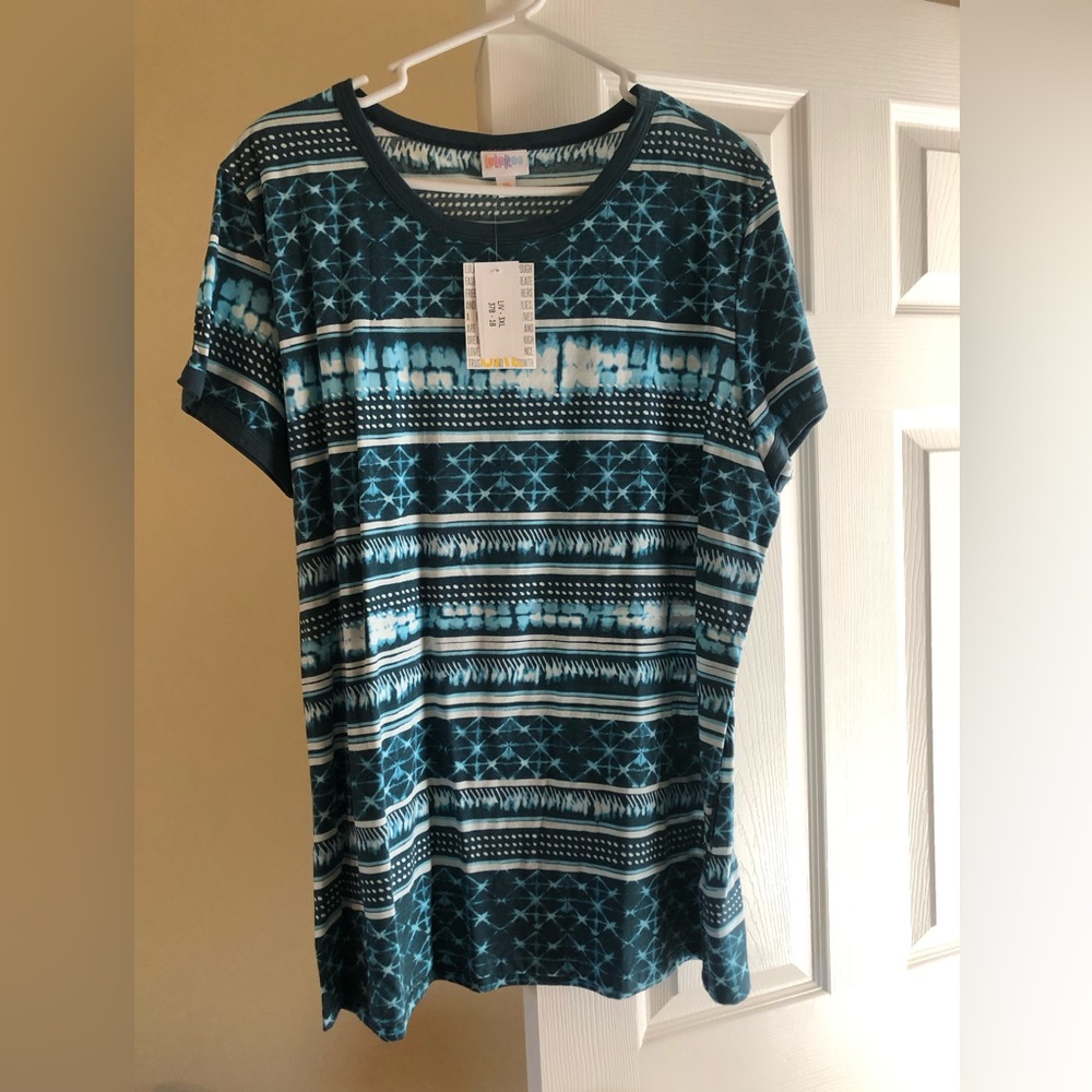 LuLaRoe Live Teal and White Geometric Short Sleeve Tee